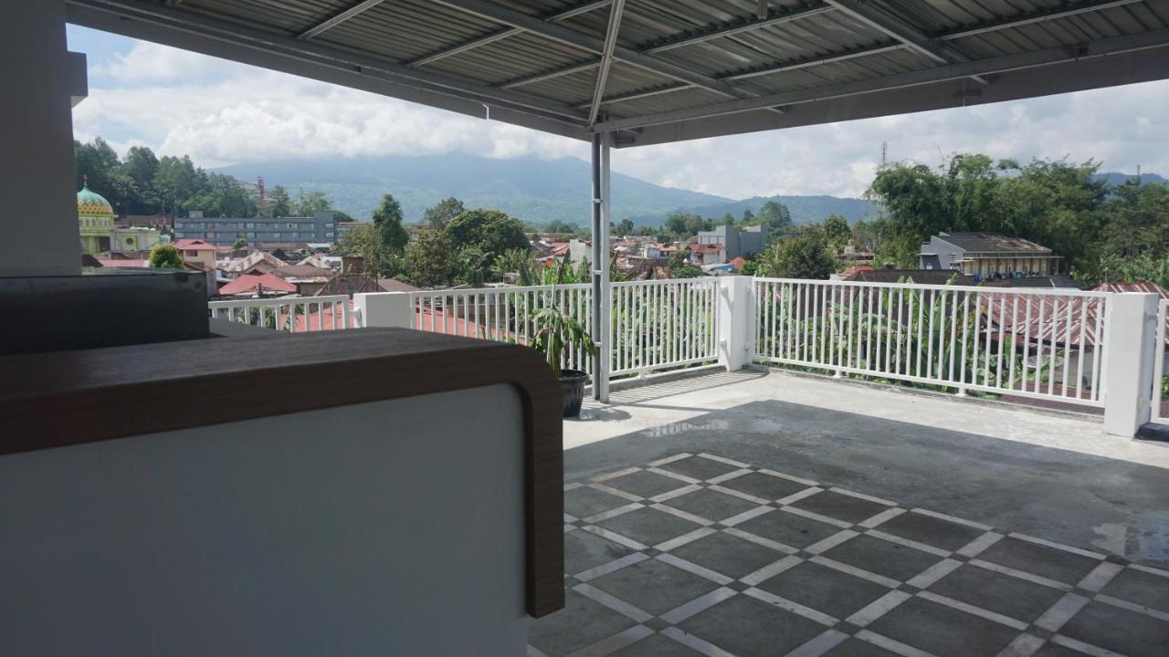 Al Barra Syariah Hotel Bukittinggi Esterno foto